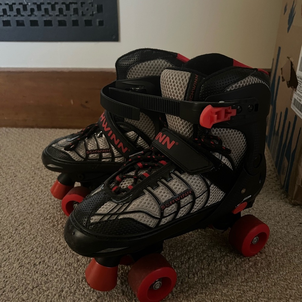 Unisex roller skates